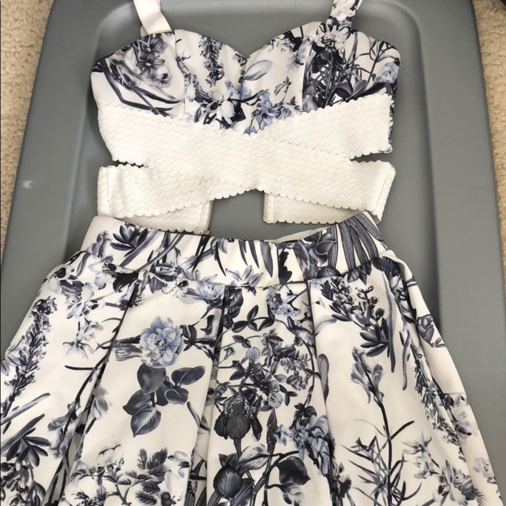 Two piece set
